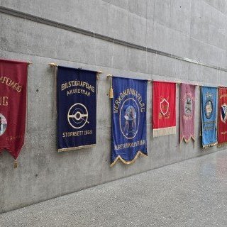 20250430_135341-phone