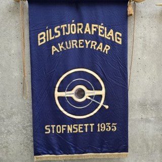 20250430_135625-phone