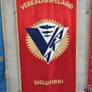 20250430_135707-phone