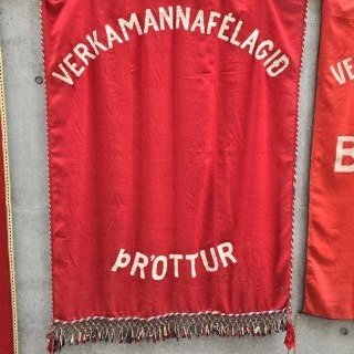 20250430_135716-phone