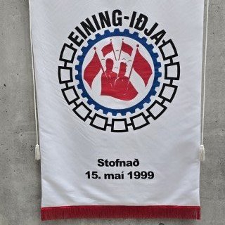 20250430_135800-phone