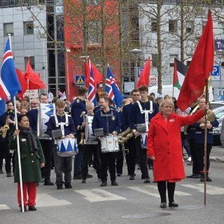 20250501_135758-phone