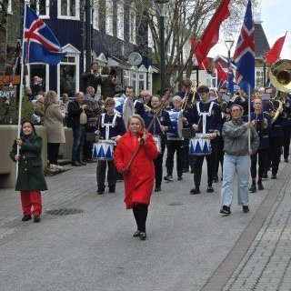 20250501_140452-phone