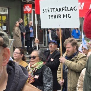 20250501_140608-phone