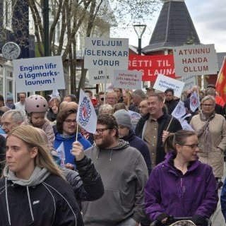 20250501_140622-phone