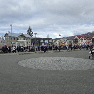 20250501_141334-phone