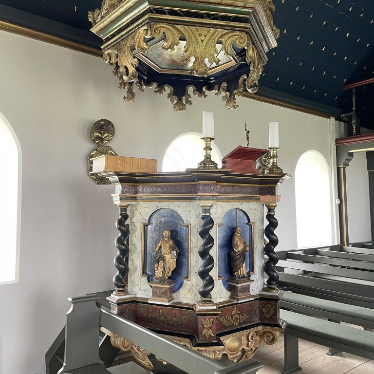 353512548_215594041379058_6706392243932498314_n