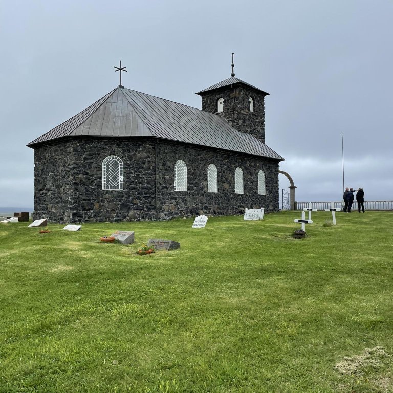 353517176_1377664669461707_8971154789455195336_n