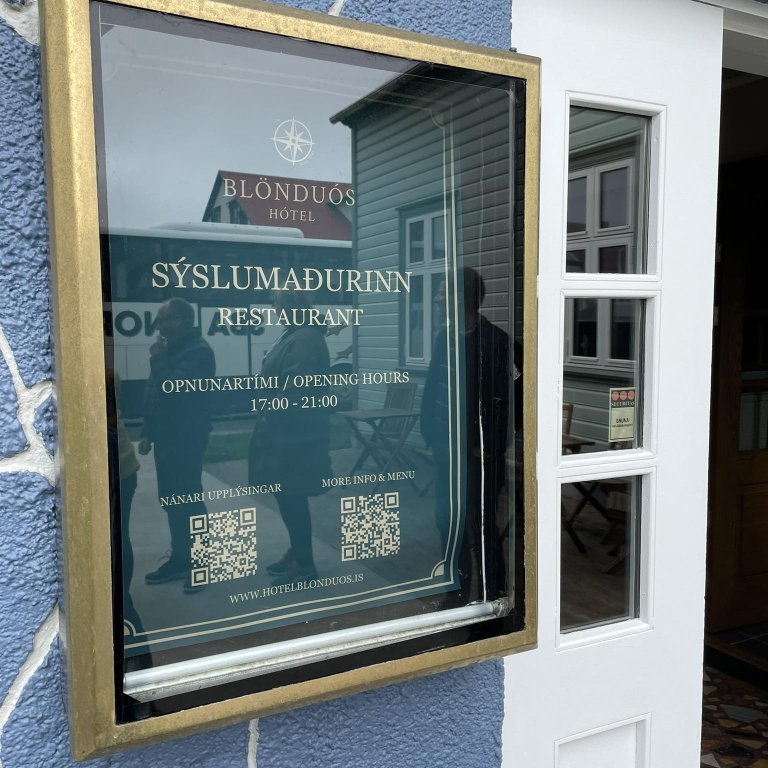 353601492_942943110098440_1211658473786509521_n