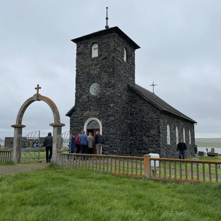 355484794_698899478667181_996377796526901060_n