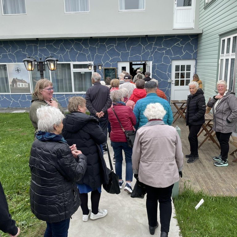 355567669_244777558271054_7098026634111502861_n