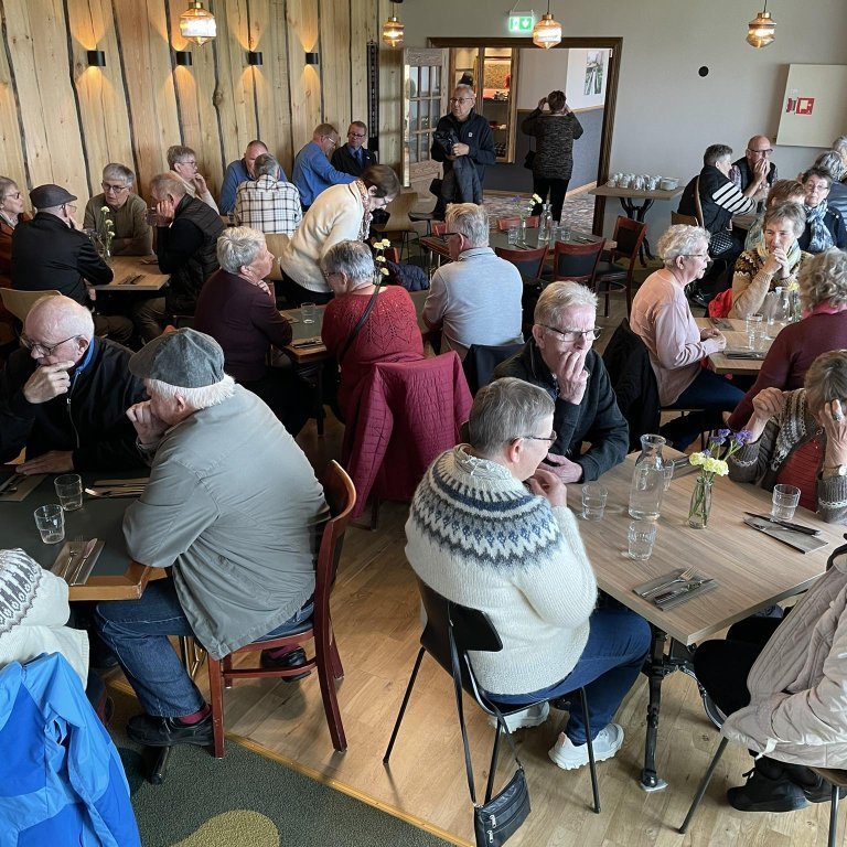 355745468_1274700633413785_5482932825097483205_n