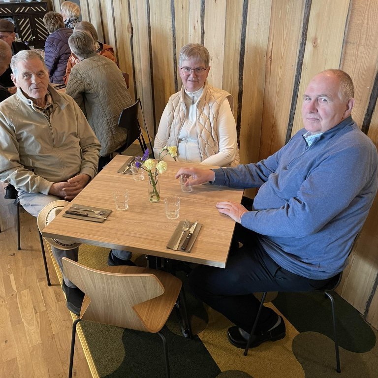 355745475_621385113418853_2293643483023436678_n