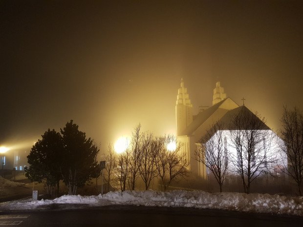 Gjöf til hjálparsamtaka í Eyjafirði