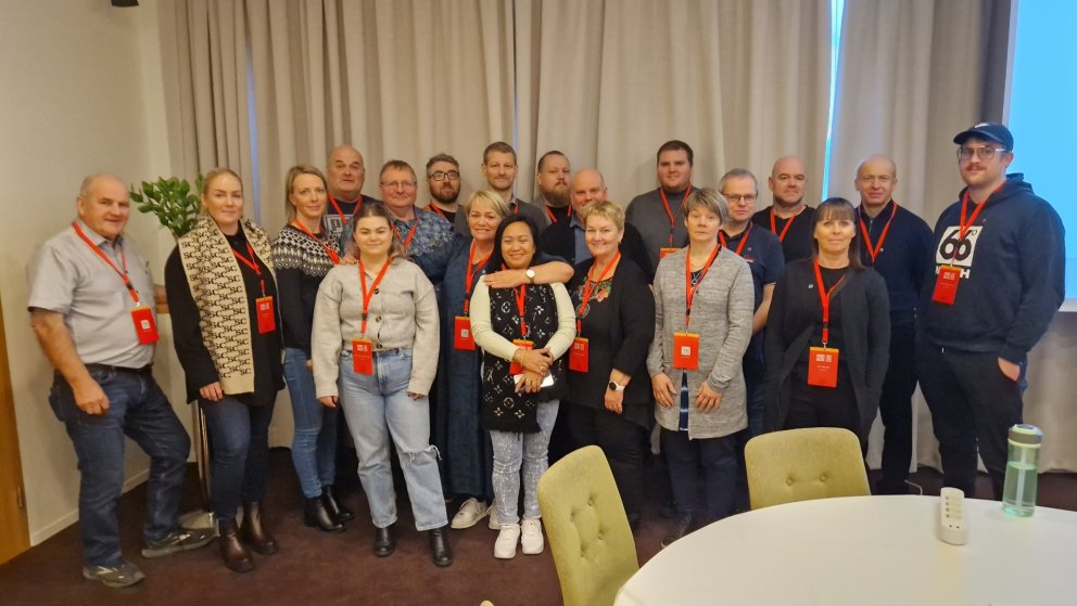 Hér má sjá 20 fulltrúa félagsins við upphaf þingsins sl. miðvikudag.