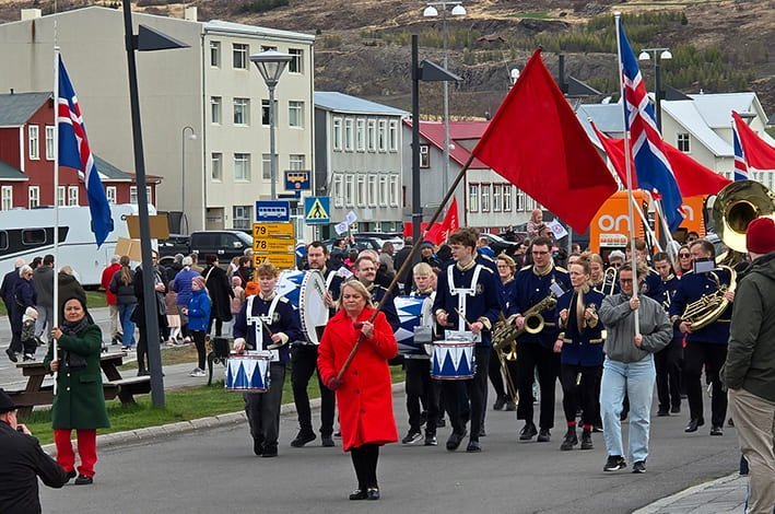 Anna Júlíusdóttir, formaður Einingar-Iðju, flutti aðalræðu dagsins á hátíðarhöldum sem fram fóru í H…