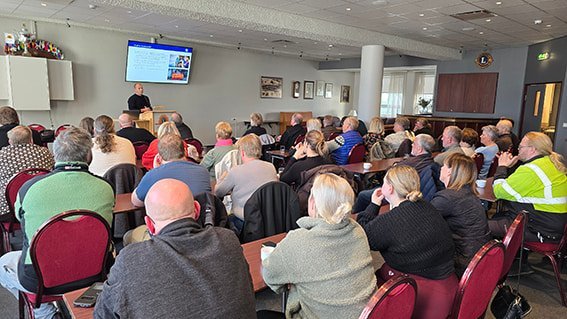 Trúnaðarráð Einingar-Iðju fordæmir harðlega aðför stjórnvalda að lífeyrisréttindum verkafólks með þv…