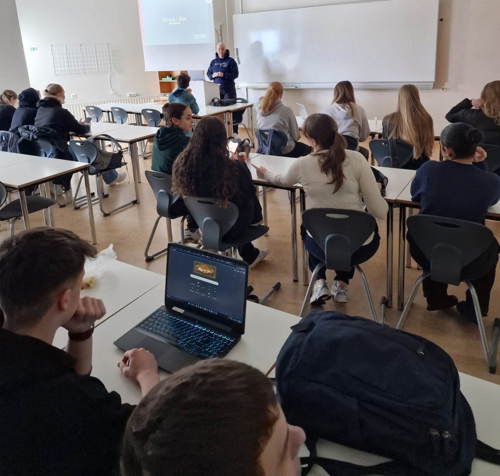 Fræðslan fór fram í áfanganum Nýnemafræðsla og forvarnir, en þennan veturinn urður kynningarnar alls&hellip;