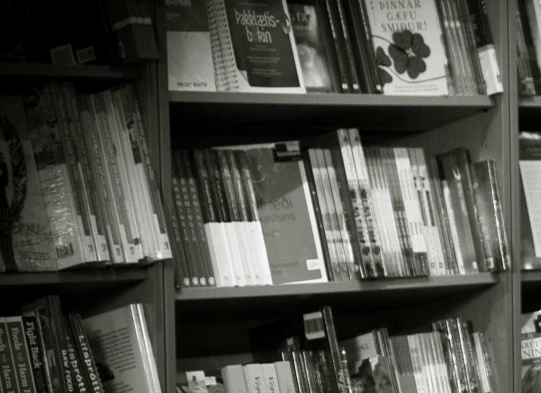 83,3% bókatitla prentaðir erlendis