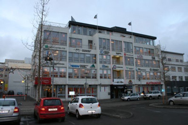 Einn kynningarfundur í kvöld