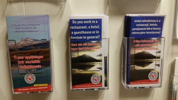 Ferðaþjónustubæklingurinn á ensku og pólsku