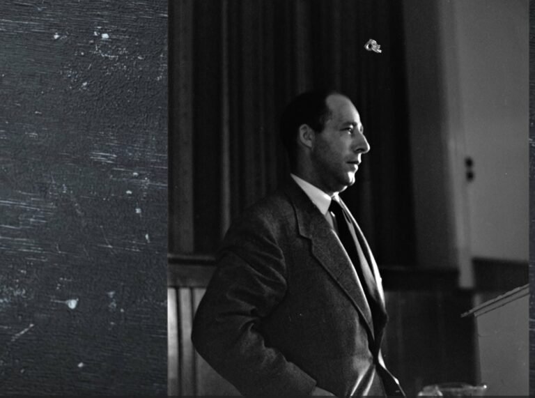 Minningarsjóður Eðvarðs Sigurðssonar var stofnaður árið 1983 til minningar um Eðvarð Sigurðsson, for&hellip;