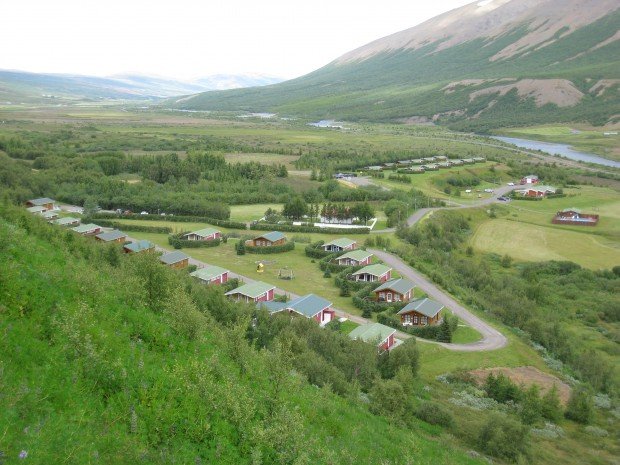 Laust á Illugastöðum