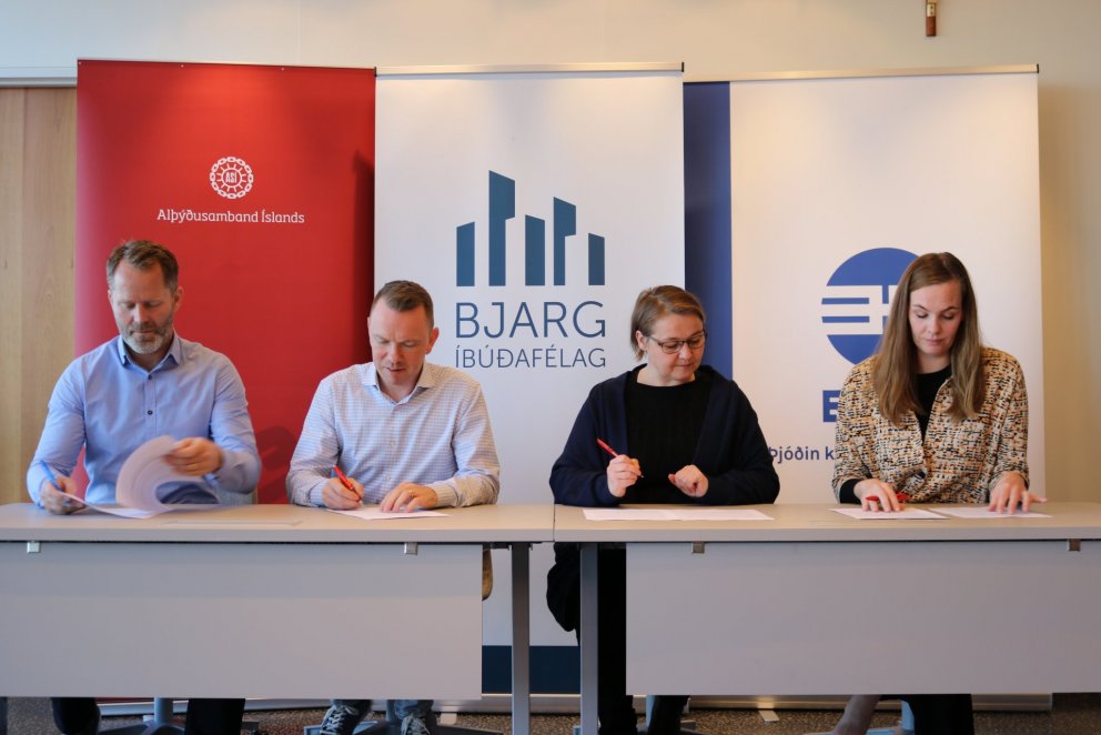 Forseti ASÍ, formaður BSRB, formaður VR og framkvæmdastjóri Bjargs íbúðafélags undirrituðu í dag ram&hellip;