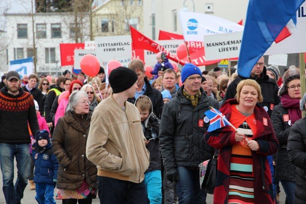 Fjölmenni tók þátt í 1. maí hátíðarhöldum