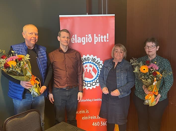 Á myndinni má sjá gullmerkjahafana ásamt formanni og varaformanni félagsins. F.v.: Gunnar, Tryggvi, …