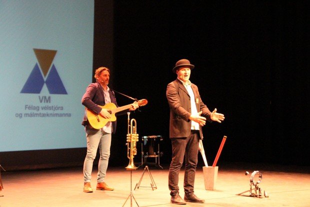 Félagarnir að skemmta á 1. maí sl. á Akureyri