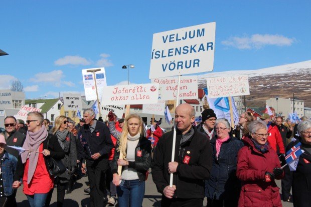 Fjölmenni tók þátt í 1. maí hátíðarhöldum