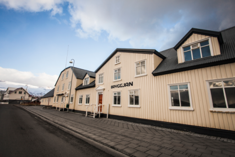 Fundurinn verður á Bryggjunni