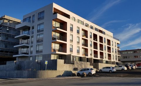 Ekku lengur lausar vikur í Kópavogi