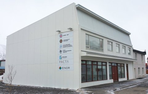 Fjallabyggð - Lokum kl. 13 í dag