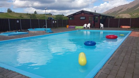 Aqua Zumba í sundlauginni á Illugastöðum