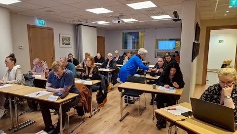 Mynd tekin á trúnaðarmannanámskeiði fyrir nokkru síðan. Félagsmálaskóli alþýðu sér um námskeiðin, en…