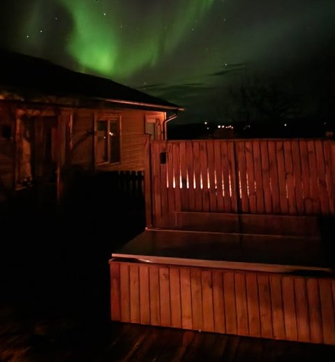 Með nýja kerfinu varð sú breyting að nú er alltaf hægt að bóka orlofshús eða íbúð um það bil sex mán…