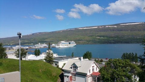 Breytingar á fasteignagjöldum og útsvari 2016