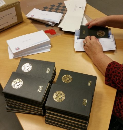 Dagbókin farin í póst