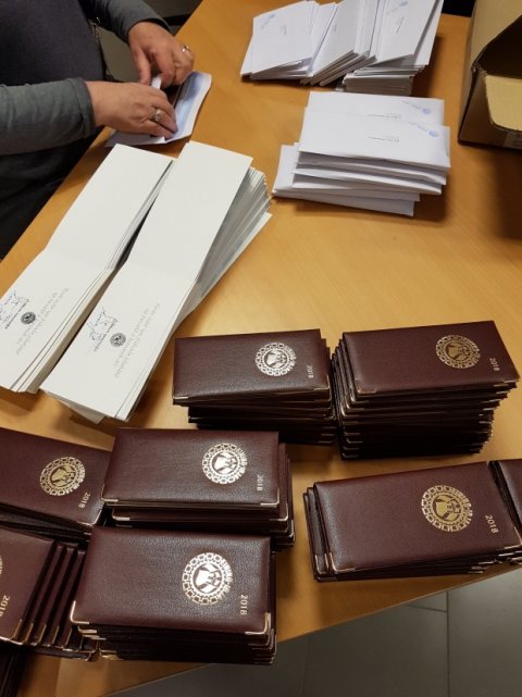 Dagbókin farin í póst