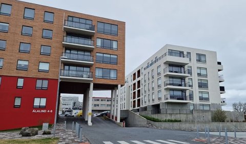 Nú er alltaf hægt að bóka orlofshús eða íbúð um það bil sex mánuði fram í tímann, fyrir utan tímabil…