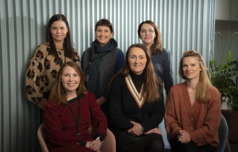 Rannsóknaráð VIRK
Sitjandi frá vinstri: Svandís Nína Jónsdóttir, Jónína Waagfjörð, María Þóra Þorge&hellip;