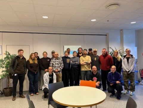 Dyravarðanámskeiðið var sex kvöld og luku því sextán þátttakendur að þessu sinni. Hér má sjá hópinn &hellip;