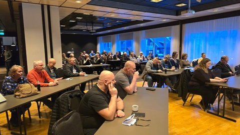 Ágæt mæting var á fundina sem tókust mjög vel. Í upphafi var sameiginleg dagskrá þar sem flutt voru &hellip;