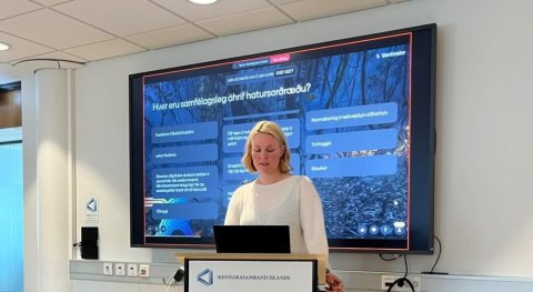 Þorbjörg Þorvaldsdóttir, samskipta- og kynningarstjóri Samtakanna 78 sá um fræðsluna. Mynd fengin af…