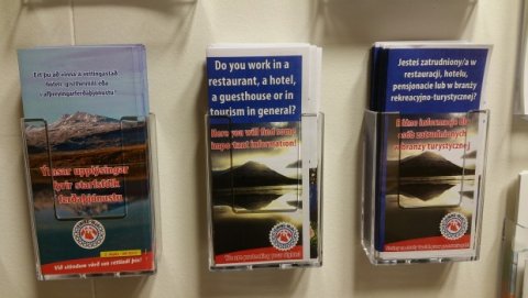 Ferðaþjónustubæklingurinn á ensku og pólsku
