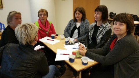 Nú stendur yfir hópavinna