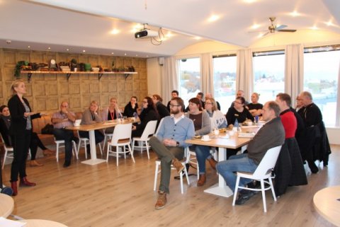 Fræðsla fyrir unga fólkið