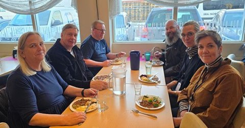 Mynd af akureyri.is: Karólína Gunnarsdóttir, sviðsstjóri velferðarsviðs Akureyrarbæjar, Erlingur Kri…